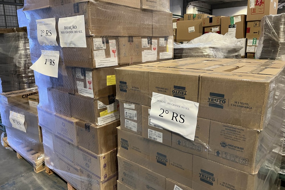 Paraná envia mais de 1,3 milhão de unidades de medicamentos ao Rio Grande do Sul