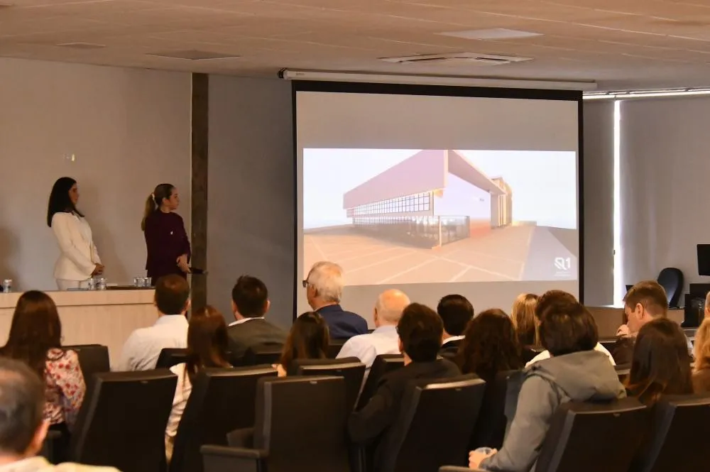 Umuarama confirma avanços e apresenta obra do Centro Multifuncional Regional