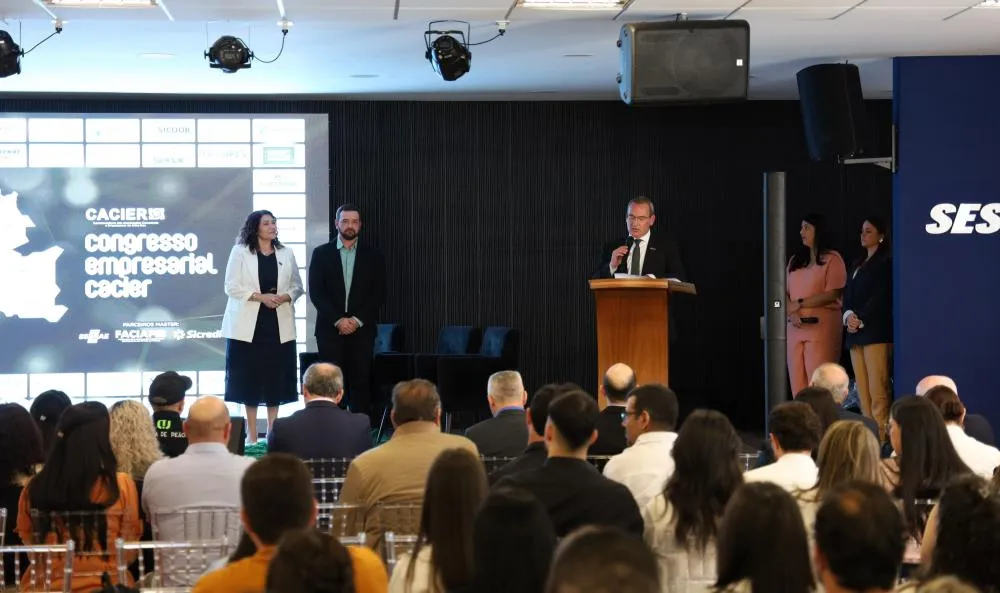 Congresso reúne empresários e lideranças para discutir o futuro da economia regional