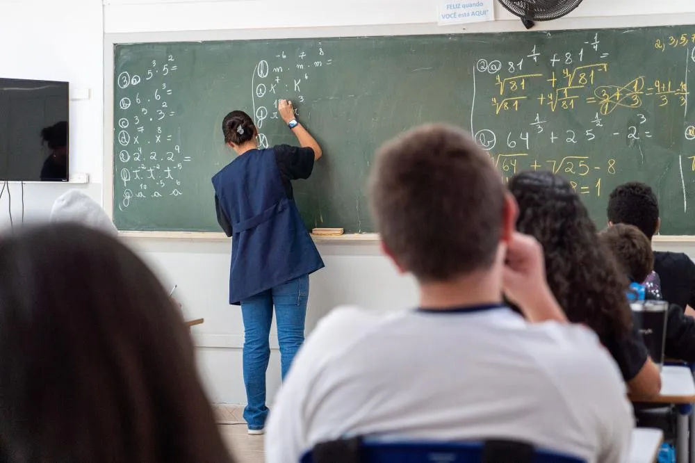 Paraná abre PSS para contratar professores temporários da rede estadual