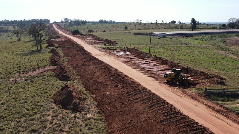 Iniciada pavimentação do trecho final da Estrada Canelinha