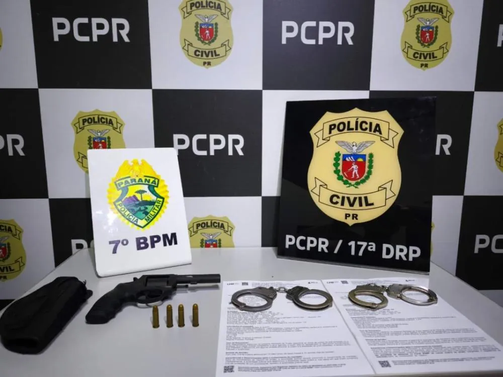 Homem é preso por dívida de pensão e acaba autuado por esconder arma adulterada