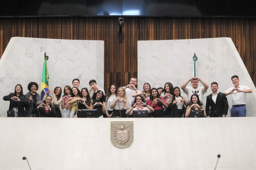 Visitas guiadas na Alep são aulas de cidadania e participação política