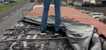 Polícia Federal apreende cerca de 600 caixas de cigarros contrabandeados na região Noroeste