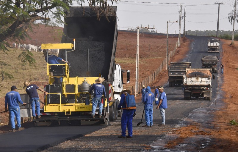 Estrada Pioneiro recebe mais um trecho de pavimentação, partindo de Lovat