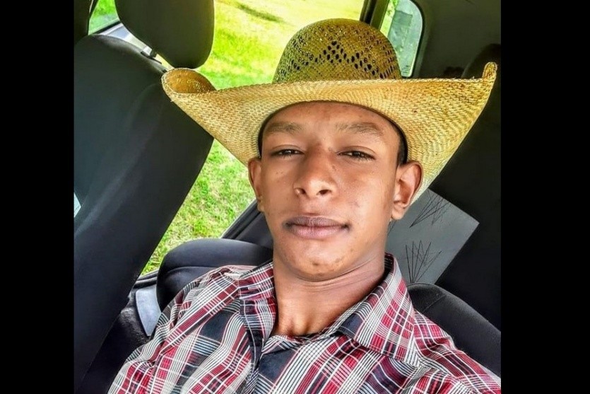 Peão de Umuarama morre pisoteado por touro durante montaria na região de Londrina