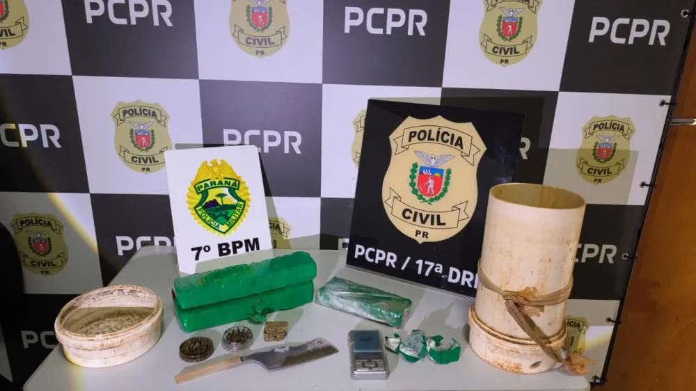 Traficante joga carro contra policiais durante abordagem e acaba preso com drogas em Cruzeiro