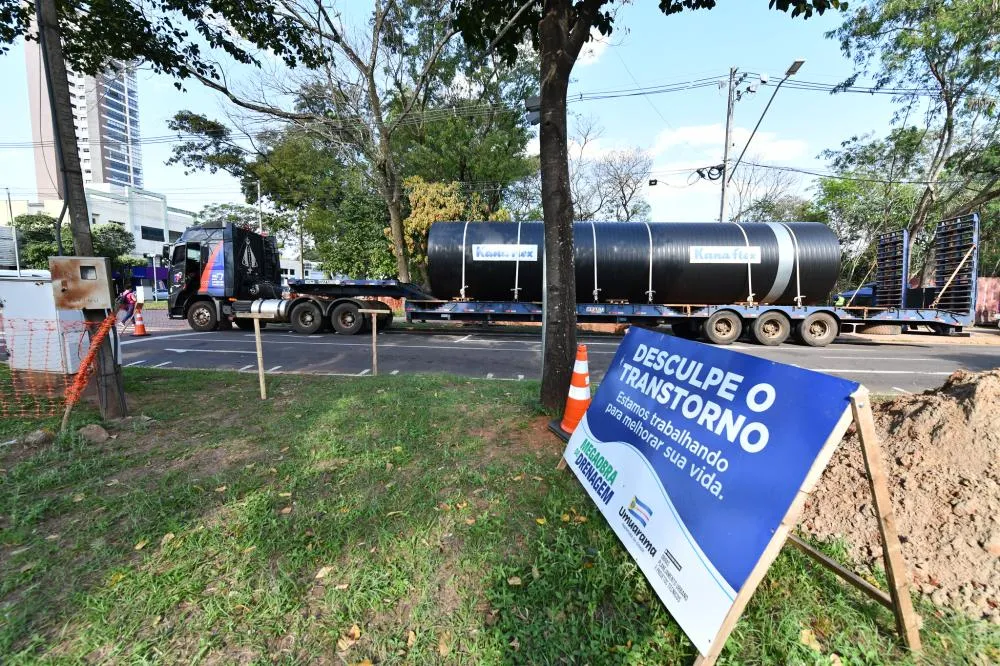 Avanço das obras vai bloquear esquina da Castelo Branco com Parigot e Flórida