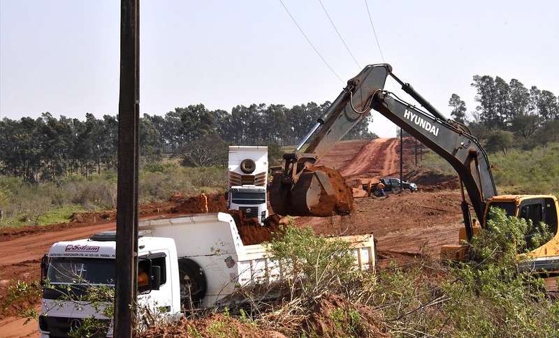 Preparação da base para pavimentação da Canelinha se aproxima do final da estrada