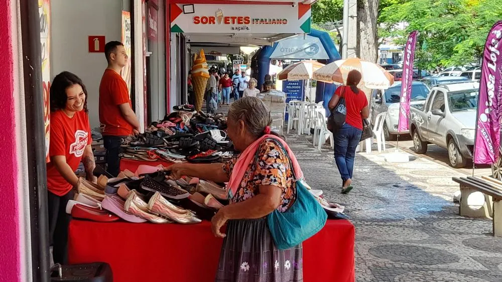 Comércio de Umuarama abre em horário ampliado neste sábado antes do feriado de 7 de Setembro