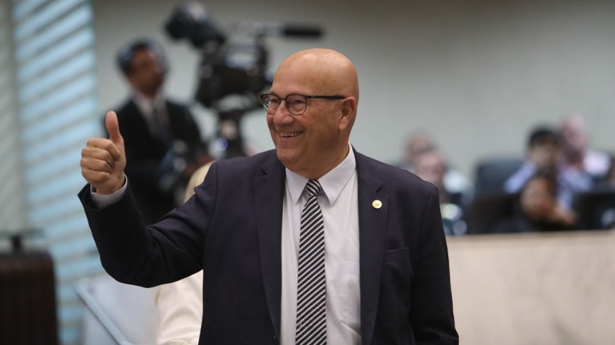 Deputado propõe título de utilidade pública para organização que presta serviços de equoterapia