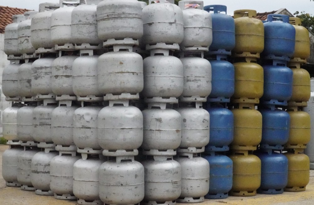 Gás de cozinha subiu quase 4% no último mês e é encontrado em Umuarama de R$ 85 a R$ 115