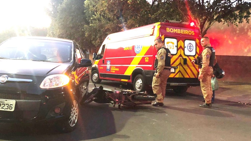 Acidente entre duas motos na avenida Rio Grande do Norte deixa duas pessoas feridas