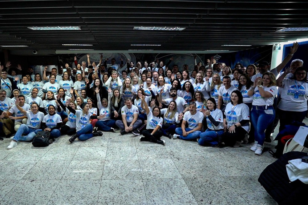 Diretores de escolas do Paraná embarcaram ontem para intercâmbio no Chile