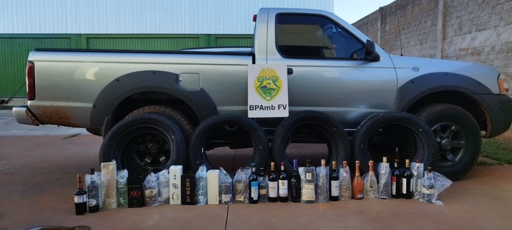 Ao retornar de Guaíra, Polícia Ambiental de Umuarama apreende contrabando na PR-323