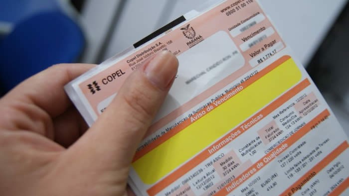 Conta de luz também fica mais cara em setembro em todo o país