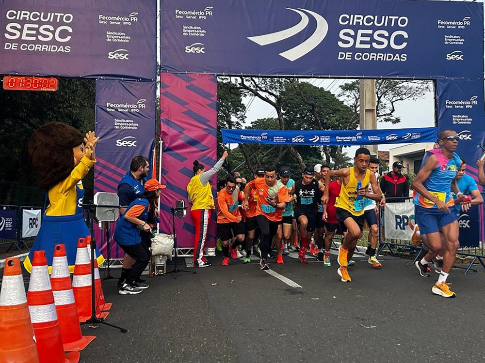 No (1º) o circuito Sesc de corridas etapa Umuarama deu um colorido na cidade.