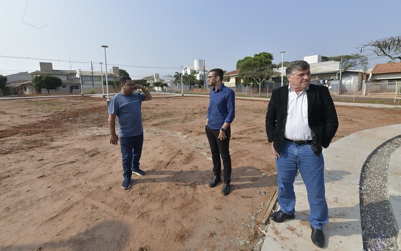 Revitalização da Praça Itália chega à etapa de paisagismo e instalação de equipamentos