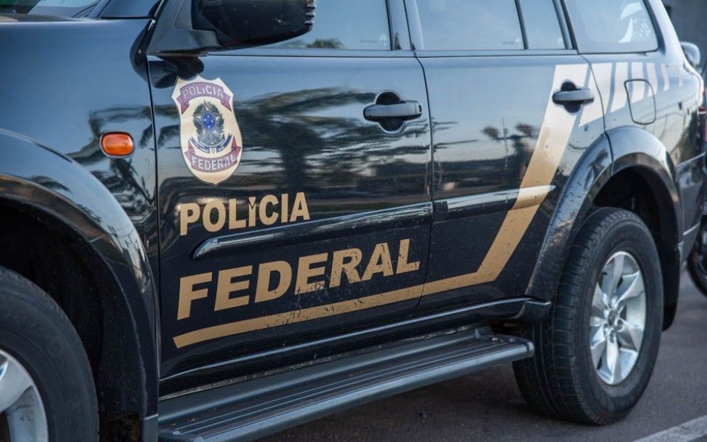 PF faz busca em Umuarama contra homem que armazenava material pornográfico envolvendo crianças