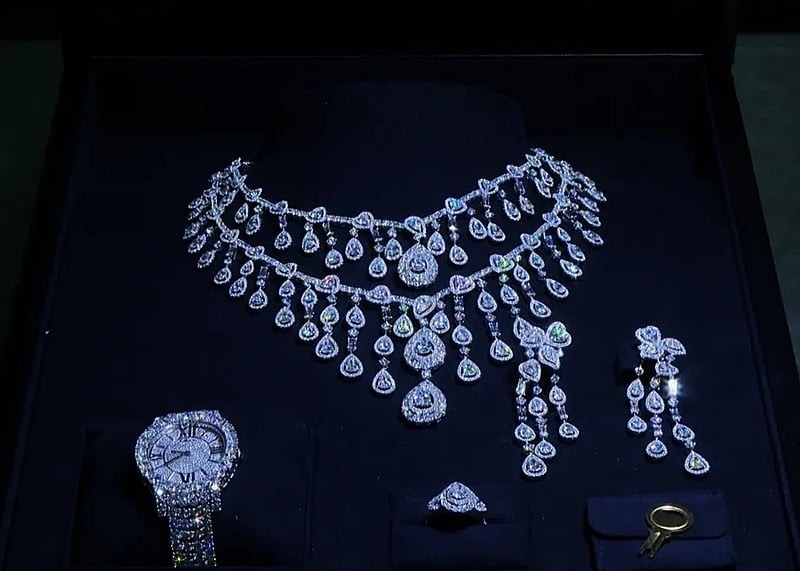 AGU recorre de decisão do TCU sobre presente recebido por presidentes