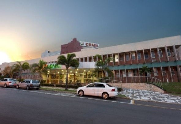 Hospital Cemil de Umuarama abre vagas para enfermeiro e nutricionista