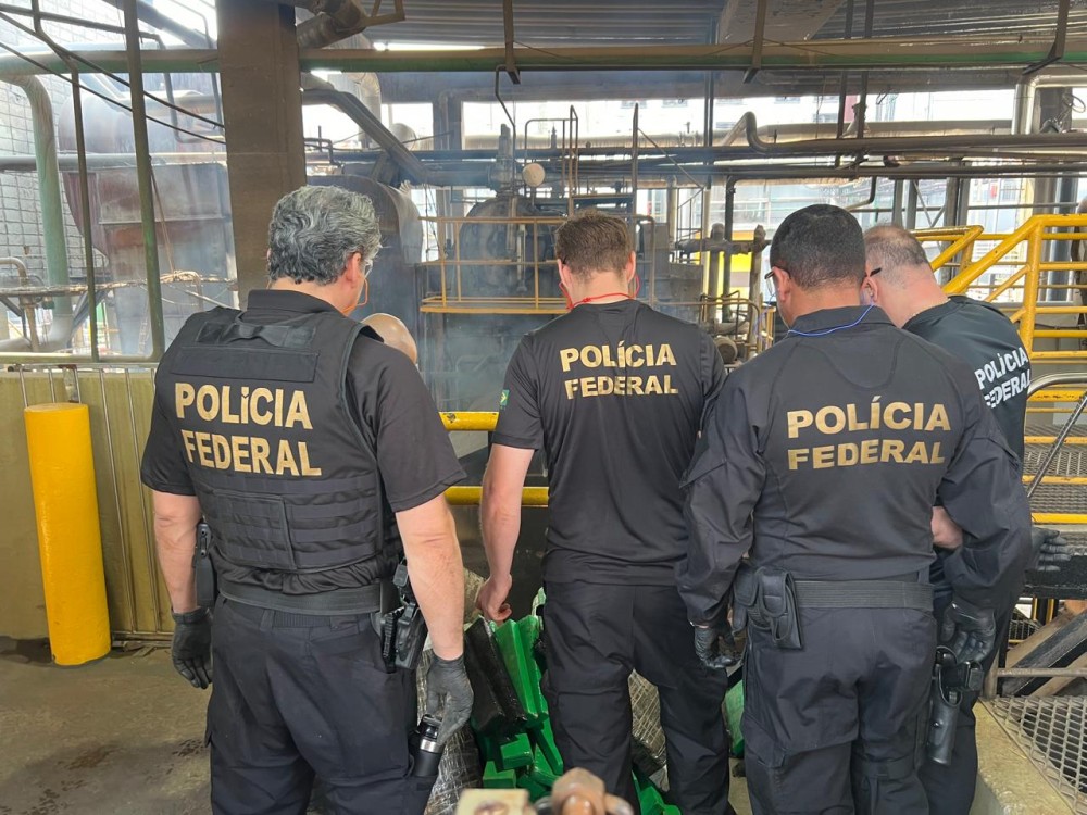 Polícia Federal incinera quase 4,5 toneladas de drogas apreendidas no Noroeste