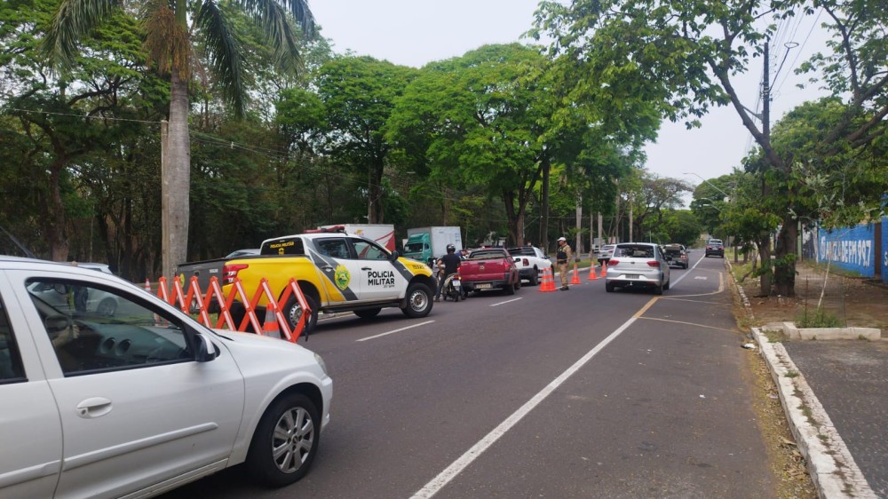 Semana Nacional do Trânsito começa com palestras e blitz no centro de Umuarama