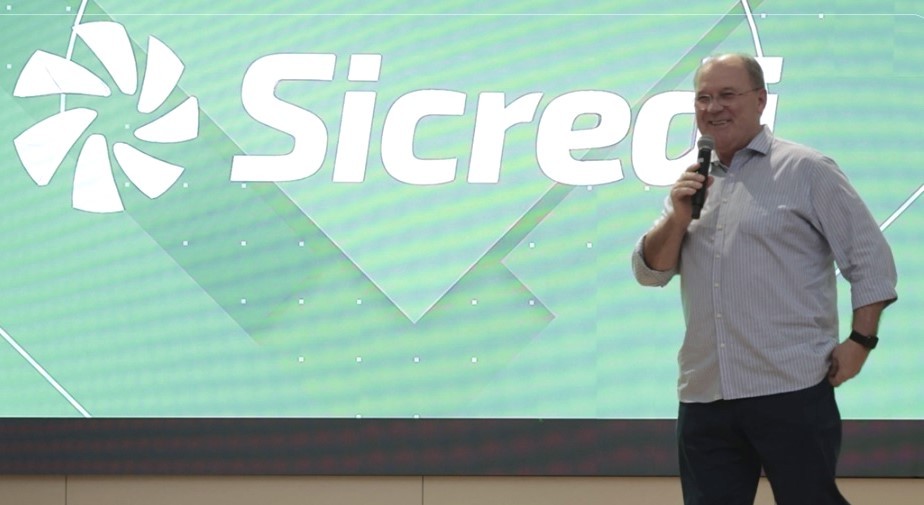 Sicredi foi eleita pela quarta vez uma das melhores empresas para trabalhar no Brasil