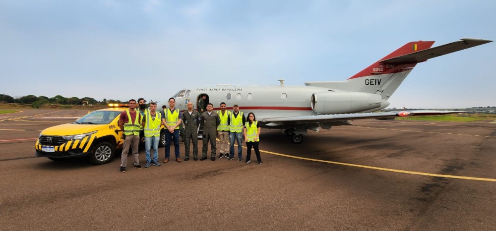 Grupo Especial de Inspeção em Voo inspeciona e homologa equipamento no aeroporto