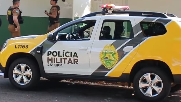 Vítima de assalto reage, luta com assaltantes e consegue escapar do roubo