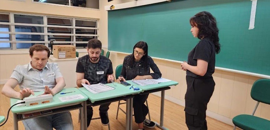 Mesários do PR são isentos da taxa em concurso público e tem meia-entrada em shows