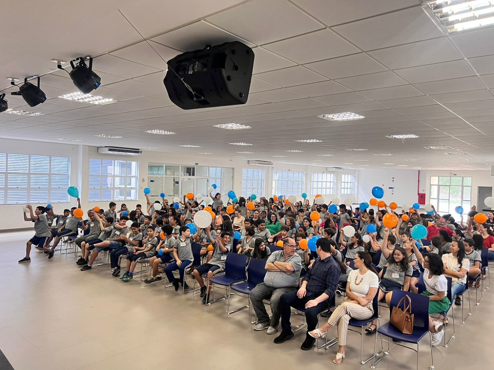 PEA Campo Limpo premia melhores redações e histórias em quadrinhos da rede municipal