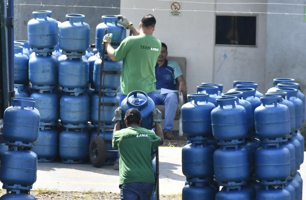 Pesquisa do Procon indica que gás de cozinha aumentou quase 4% em um mês