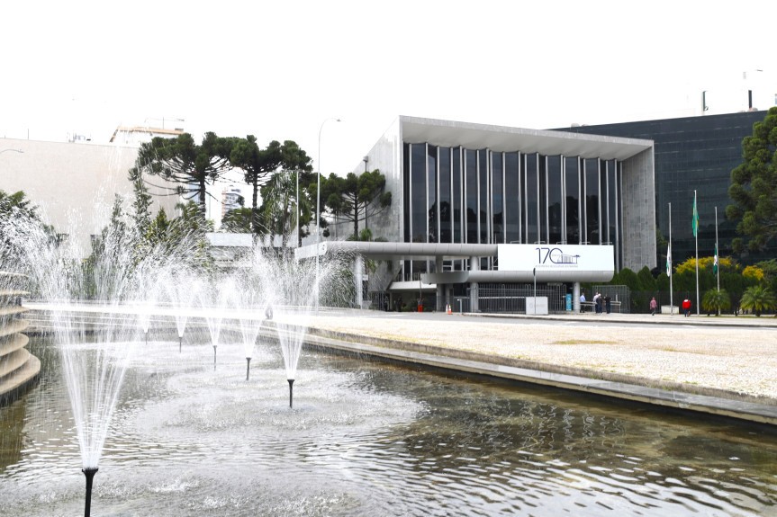 Audiências , solenidades, sessões reuniões de blocos temáticos marcam a agenda da Alep