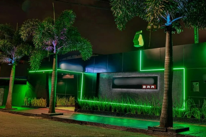 Assessor de Felipe Barros é exonerado após usar dinheiro público para frequentar casa de strip-tease