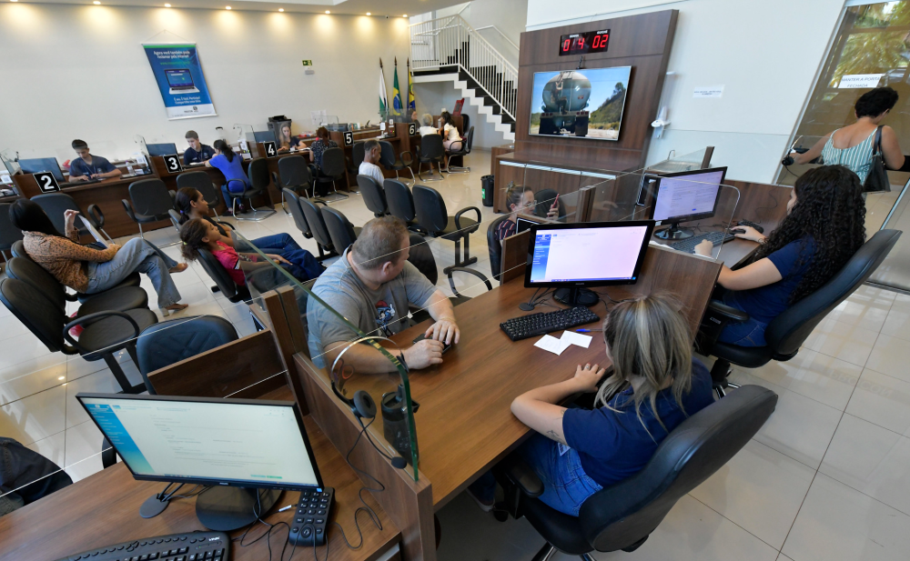 Procon multa grande instituição bancária em R$ 137 mil por tempo de espera nas filas de atendimento