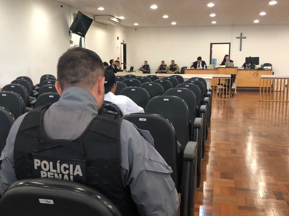 Dupla acusada de matar homem a pancadas em 2022 está sendo julgada hoje em Umuarama