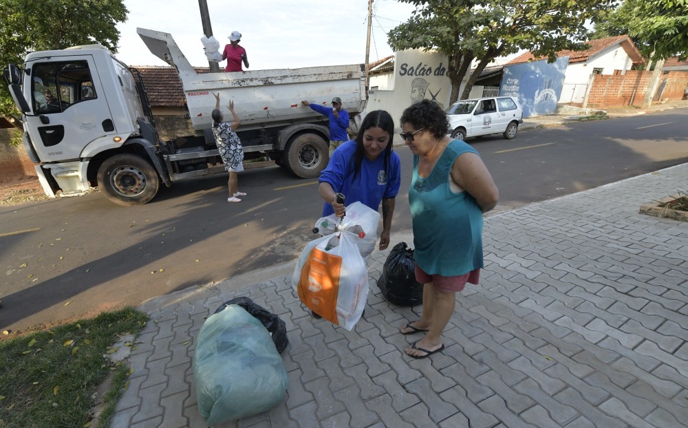 Secretaria de Meio Ambiente divulga cronograma de visitas do Programa Lixo Que Vale