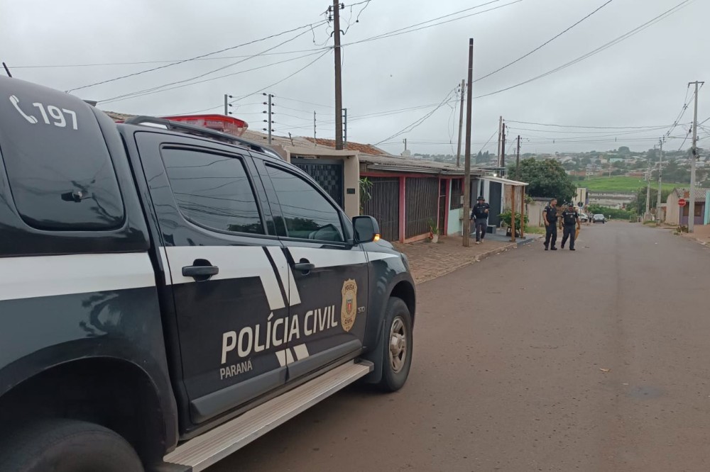 Polícias Civil e Militar prenderam 10 pessoas por tráfico em quatro cidades no Paraná