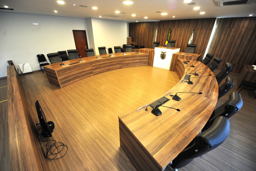 CCJ da Alep discute hoje a isenção de IPVA para motos e o imposto sobre o ICMS no Paraná