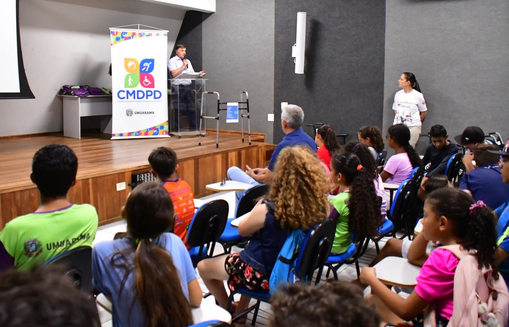 Dia Internacional da Pessoa com Deficiência teve evento cultural de conscientização