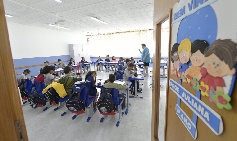 Secretaria de Educação convoca pais de alunos para reunião de acompanhamento escolar