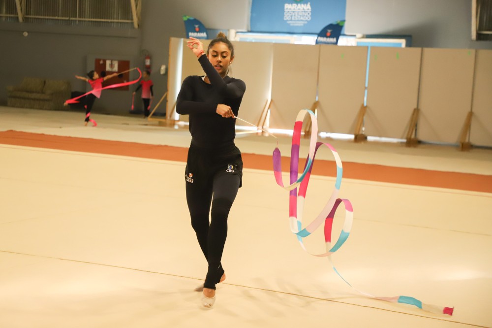 Ginastas olímpicas paranaenses se apresentam no Ginásio do Tarumã nesta quinta-feira