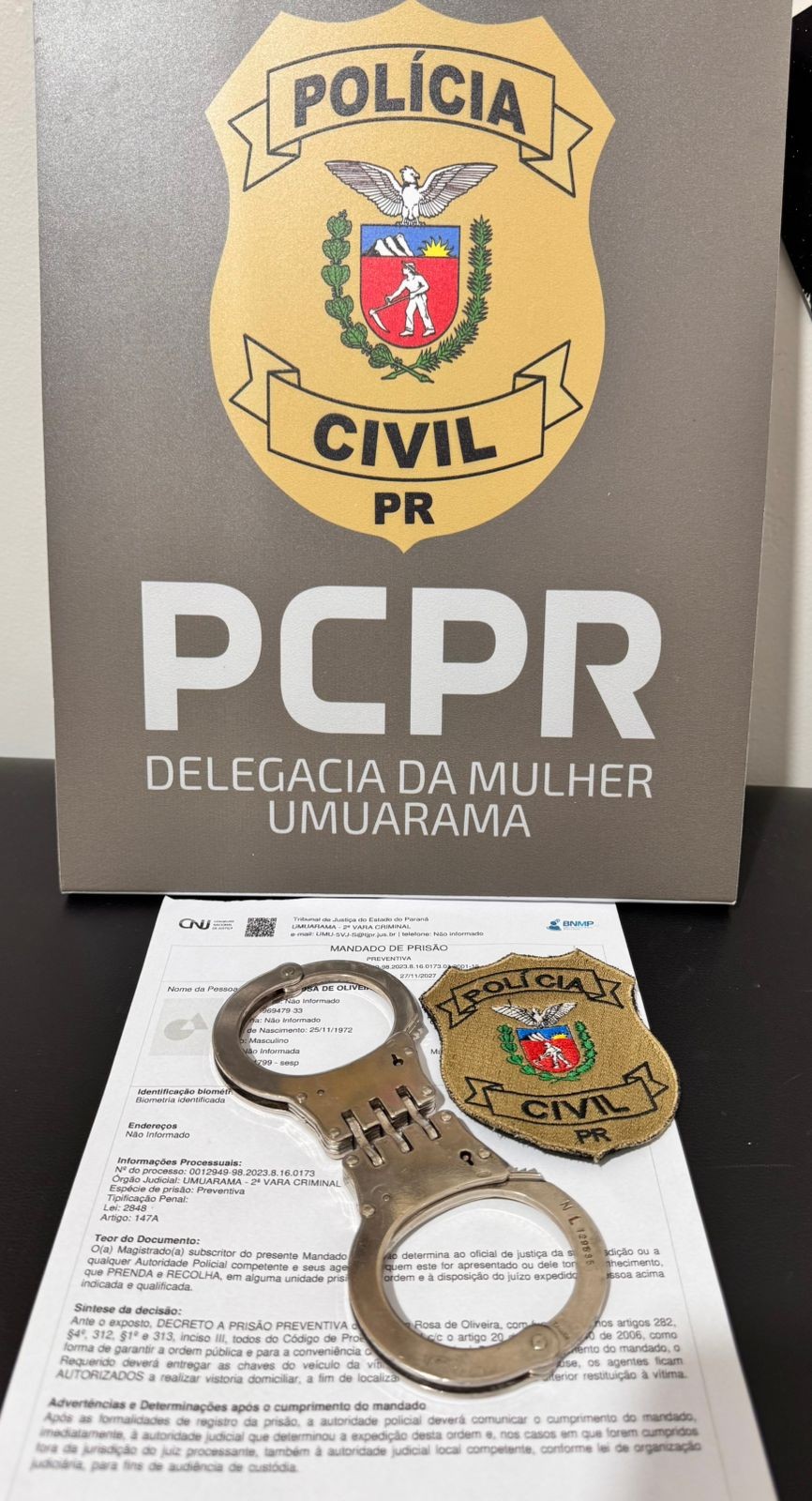 Descumprimento ordem judicial leva homem à cadeia. Ele perseguia a ex-mulher, por isso foi preso