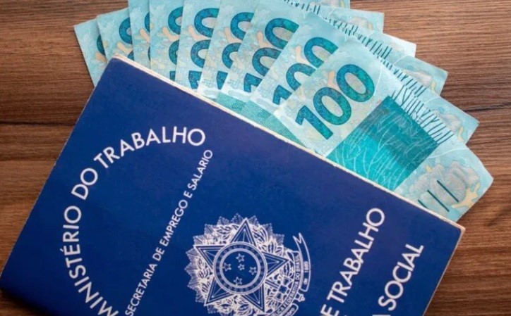 Reajuste do salário mínimo gera custo de R$ 4,41 bilhões aos cofres dos municípios