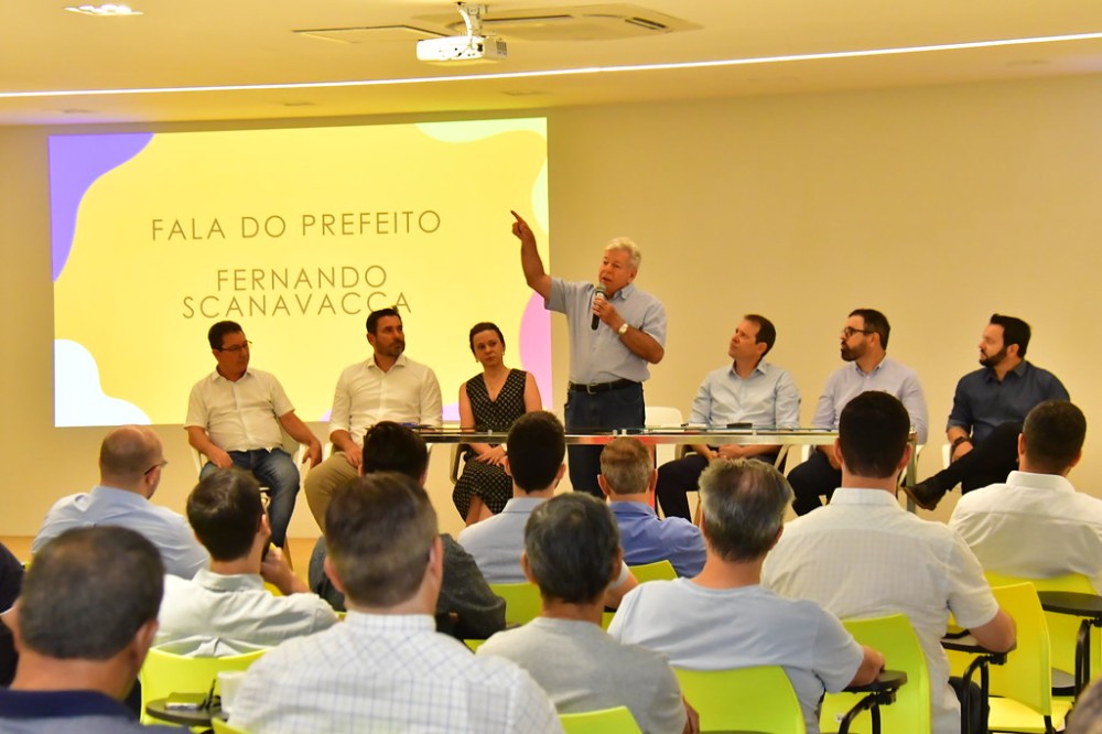 Scanavaca prestigia posse da nova diretoria do CDU e reafirma prioridades na gestão