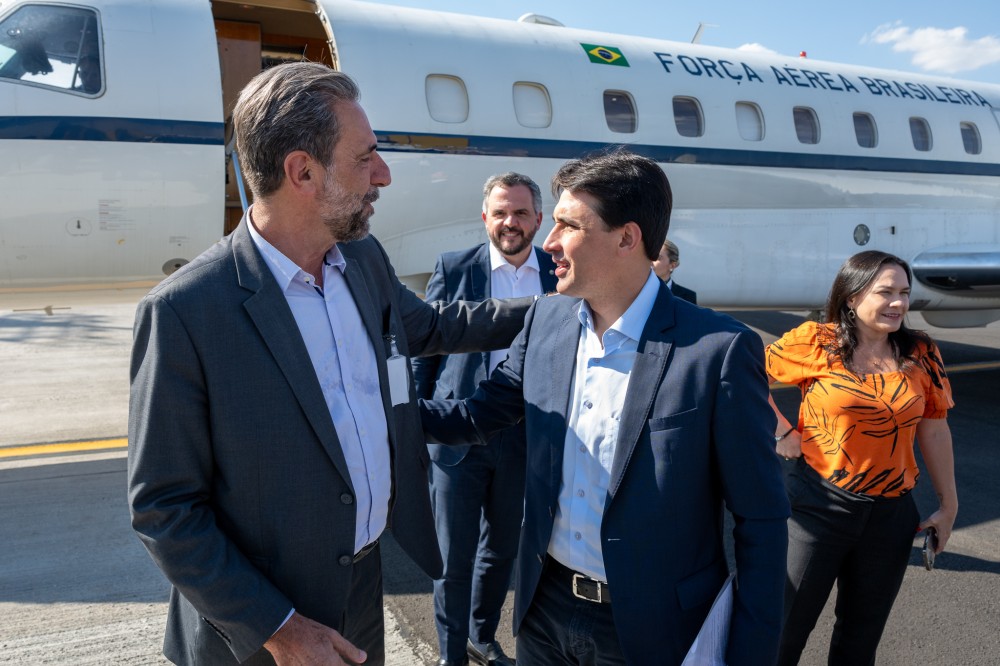 Ampliação de aeroporto de Foz do Iguaçu fortalece turismo na cidade, diz ministro Silvio Costa