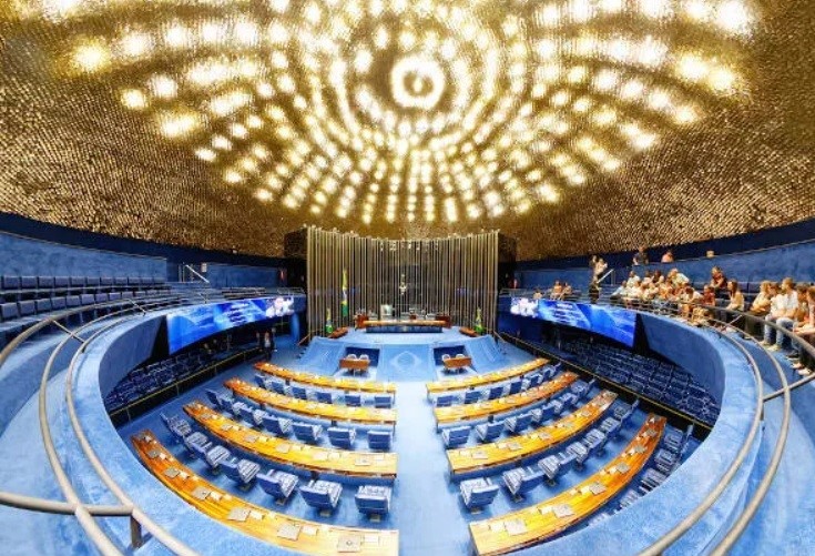 Girão, Marcos do Val e Marcos Pontes protocolam candidatura à presidência do Senado