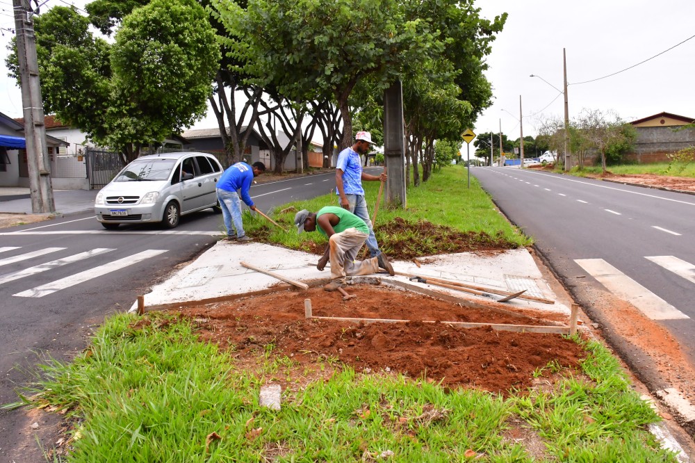 Após recapeamento, avenida Goiânia ganha rampas de acessibilidade e calçadas