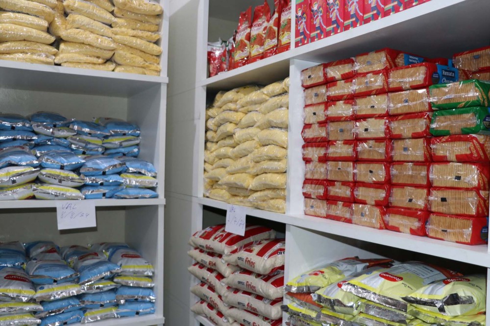 Escolas do Estado já receberam a primeira remessa de alimentos da merenda